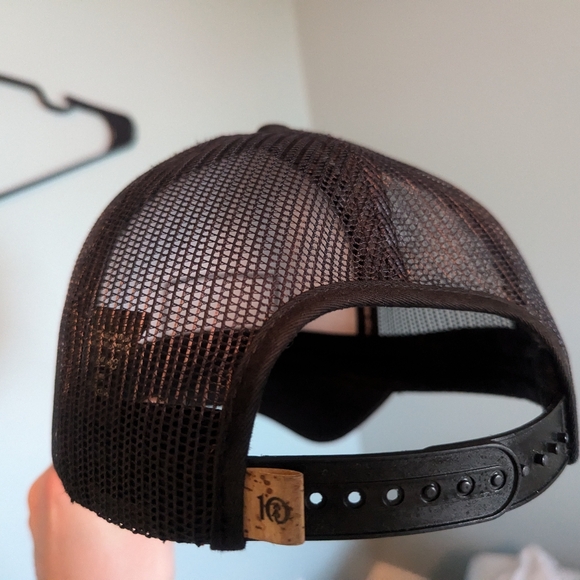 10 tree trucker hat - Picture 2 of 2